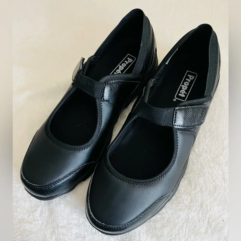 New Propet Black Flats & Loafers women’s Sz‎ 12